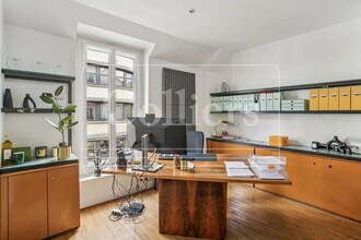 44 Rue Fortuny, Paris for lease Interior Photo- Image 2 of 8