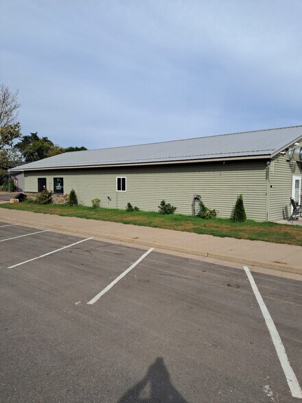 7709 Main st, Siren, WI à vendre - Photo du bâtiment - Image 3 de 22