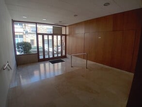 Retail in Igualada, Barcelona for lease Interior Photo- Image 1 of 15
