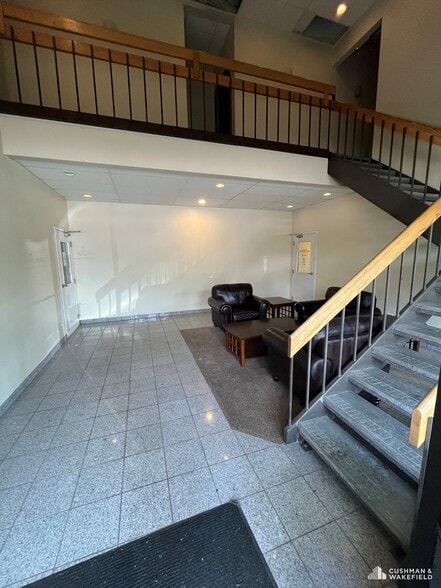 1820 Industrial Cir, Longmont, CO for lease - Interior Photo - Image 3 of 8