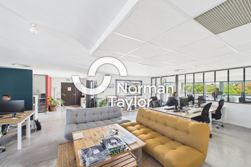 Office in Castelnau-le-Lez for lease Building Photo- Image 1 of 10