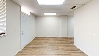 231-235 Beach Dr, Panama City, FL à louer Photo intérieure- Image 2 de 6