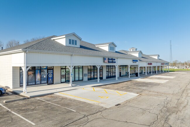 More details for 3502-3530 W Willow Knolls Dr, Peoria, IL - Retail for Lease