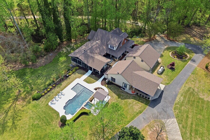 611 Elliott Rd, Dawsonville, GA à vendre - Photo du bâtiment - Image 2 de 15