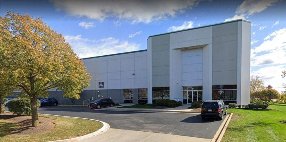 365 Crossing Rd, Bolingbrook, IL for lease - Building Photo - Image 1 of 6