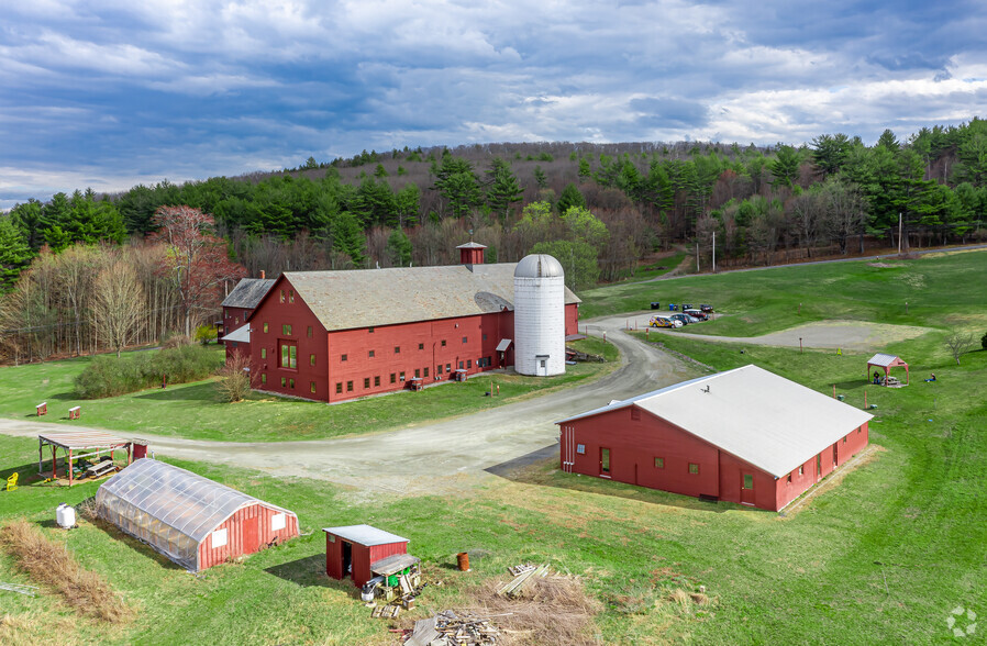 3 University Way, Brattleboro, VT à vendre - Photo du bâtiment - Image 1 de 1