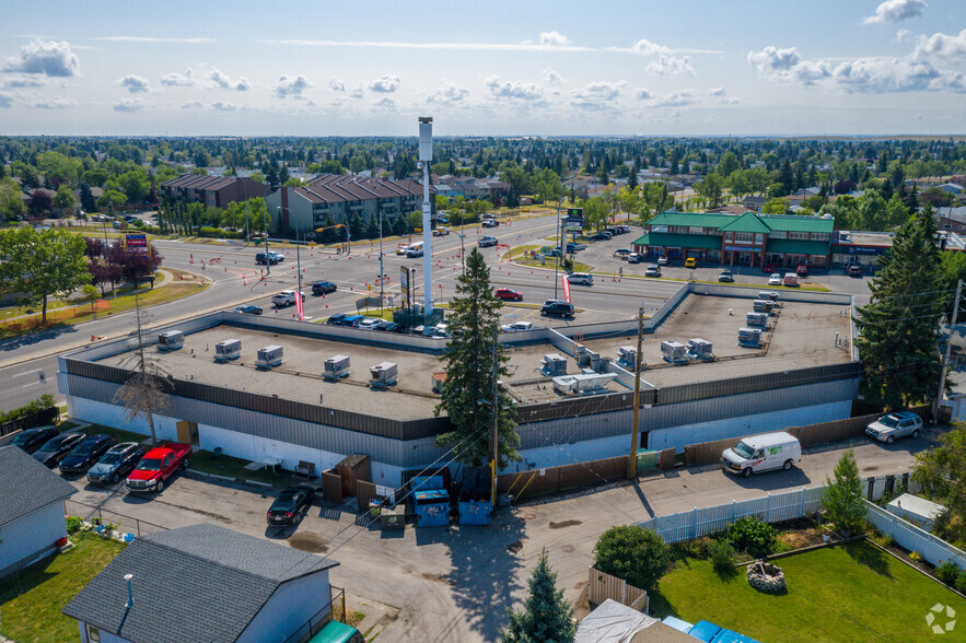 5268 Memorial Dr NE, Calgary, AB à louer - Photo du bâtiment - Image 3 de 3