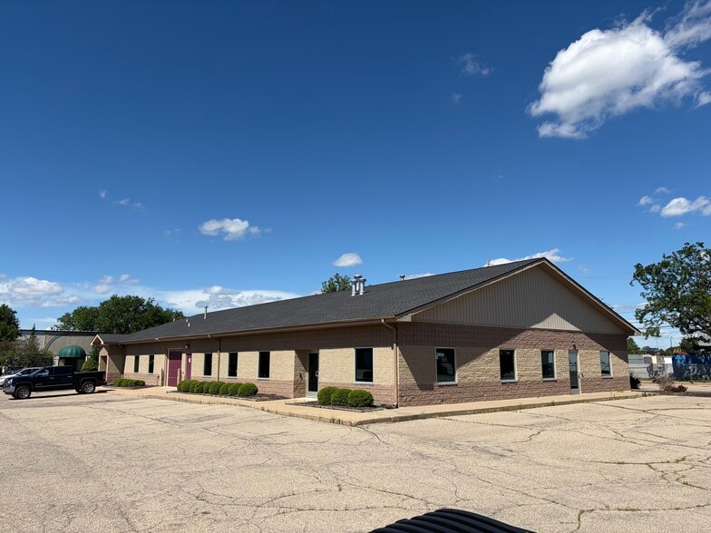 4705 Clyde Park Ave SW, Grand Rapids, MI for sale - Building Photo - Image 3 of 16