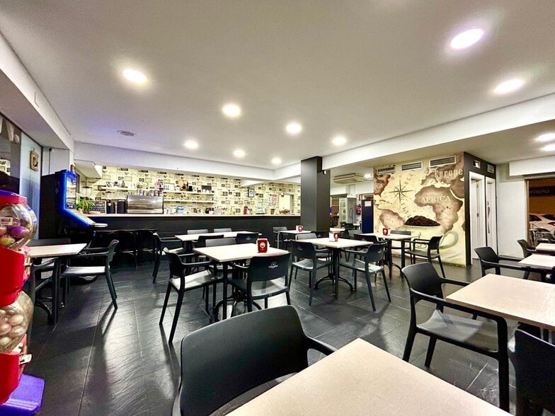 Carrer Camino de los Magros, 143, Elche, Alicante for lease - Interior Photo - Image 1 of 11