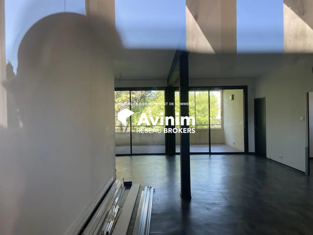 Retail in Aix-en-Provence for lease Interior Photo- Image 1 of 6