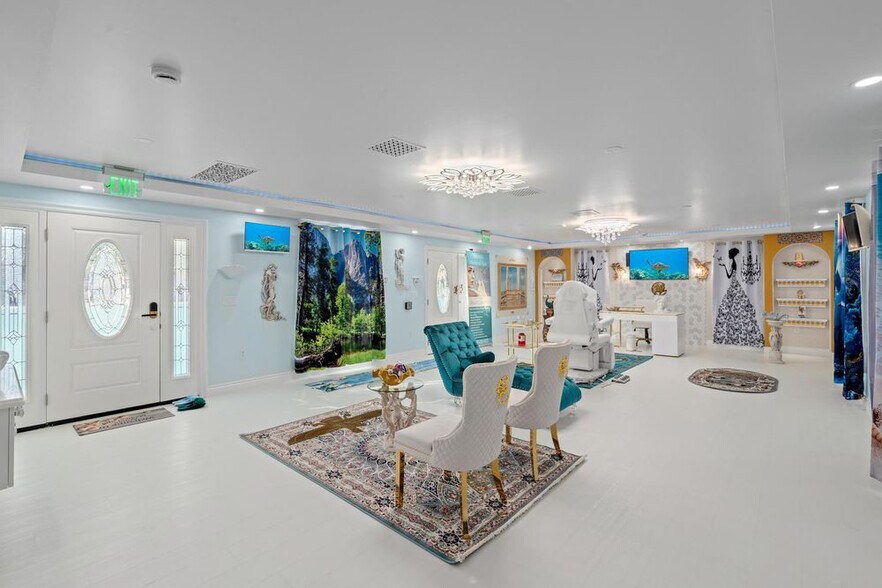 5200 Lake Murray Blvd, La Mesa, CA à louer - Photo du bâtiment - Image 2 de 12