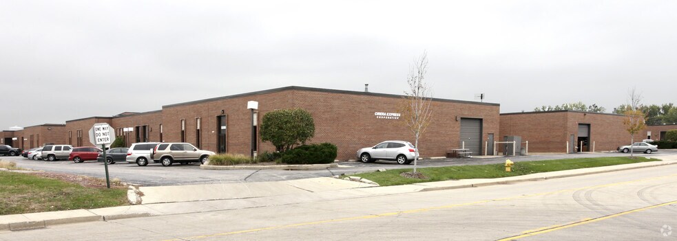 5601-5631 W Howard St, Niles, IL à louer - Photo principale - Image 3 de 18