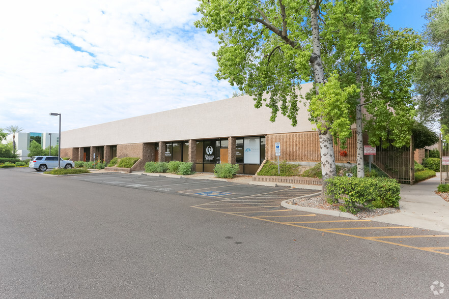 21630 N 19th Ave, Phoenix, AZ for lease - Building Photo - Image 1 of 5