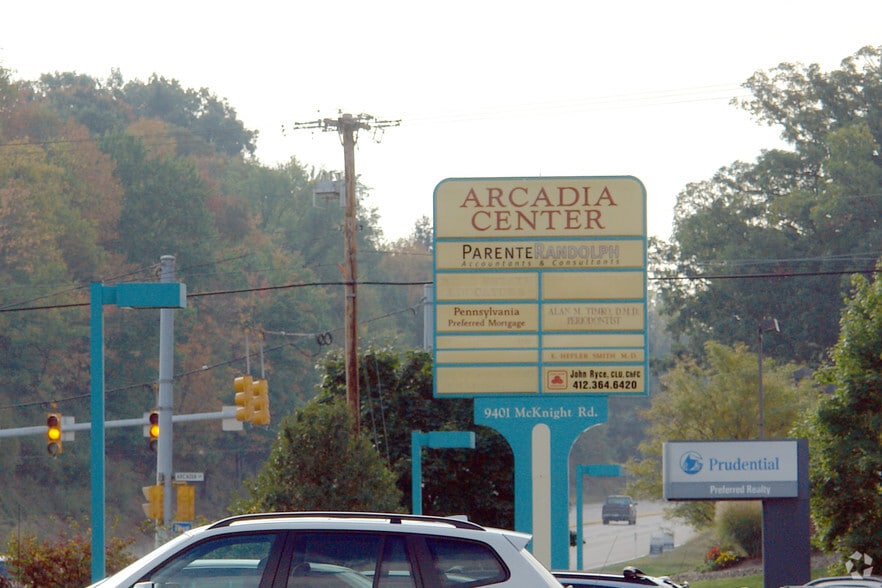 9401 McKnight Rd, Pittsburgh, PA for lease - Building Photo - Image 3 of 13