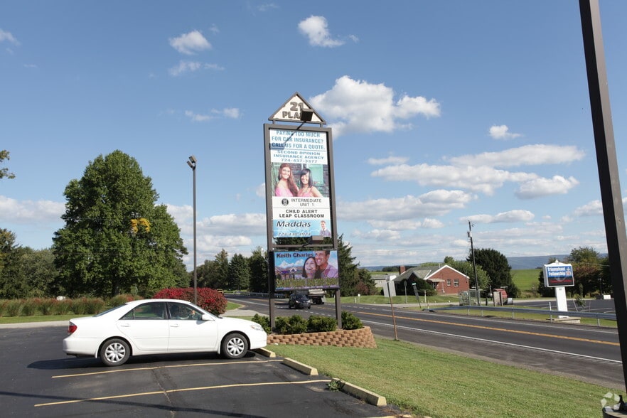 870 Mcclellandtown Rd, Mc Clellandtown, PA à louer - Photo du bâtiment - Image 3 de 3