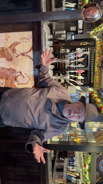 131 Dwight St, New Britain, CT à vendre - Vidéo sur l’inscription commerciale - Image 3 de 10