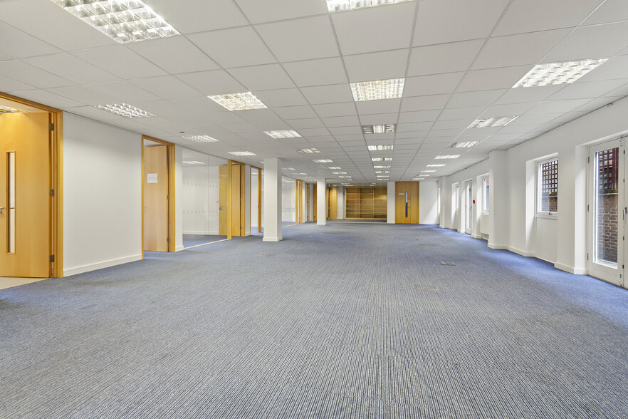 14 Northfields, London for lease - Building Photo - Image 2 of 9