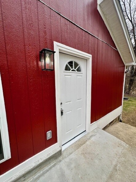 19 N Bridge St, Round Hill, VA à vendre - Photo du bâtiment - Image 2 de 19