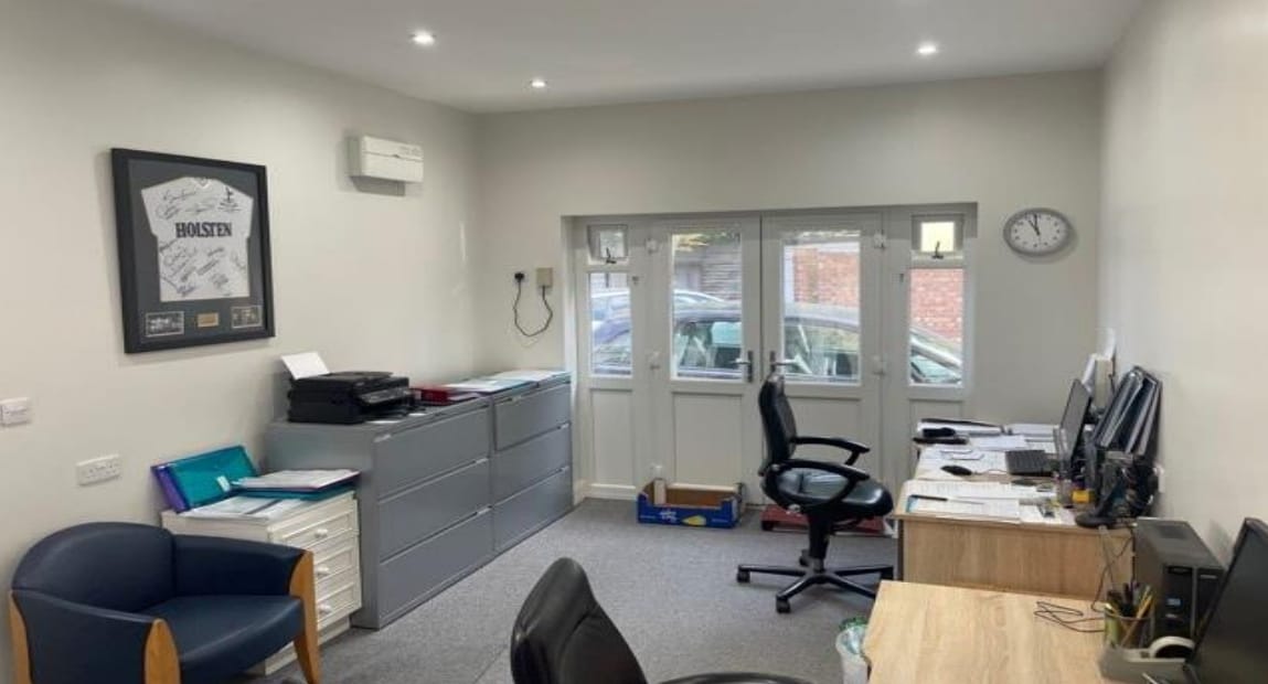 3b Cockfosters Rd, Barnet for lease Interior Photo- Image 1 of 1