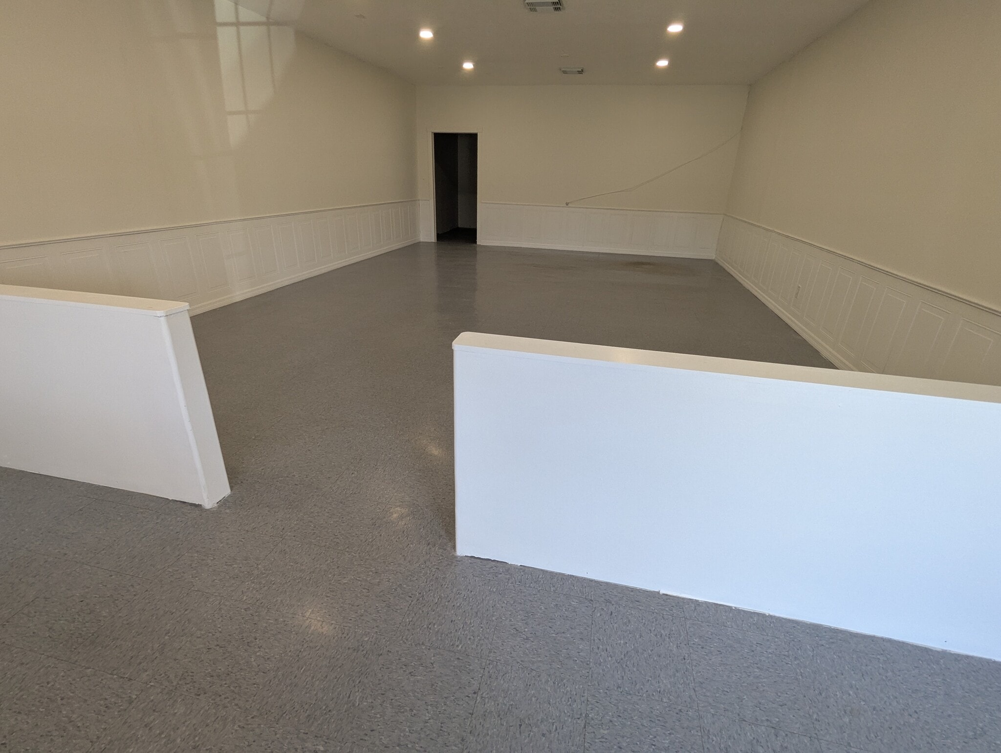 10901 SE US Highway 441, Belleview, FL for lease Interior Photo- Image 1 of 3