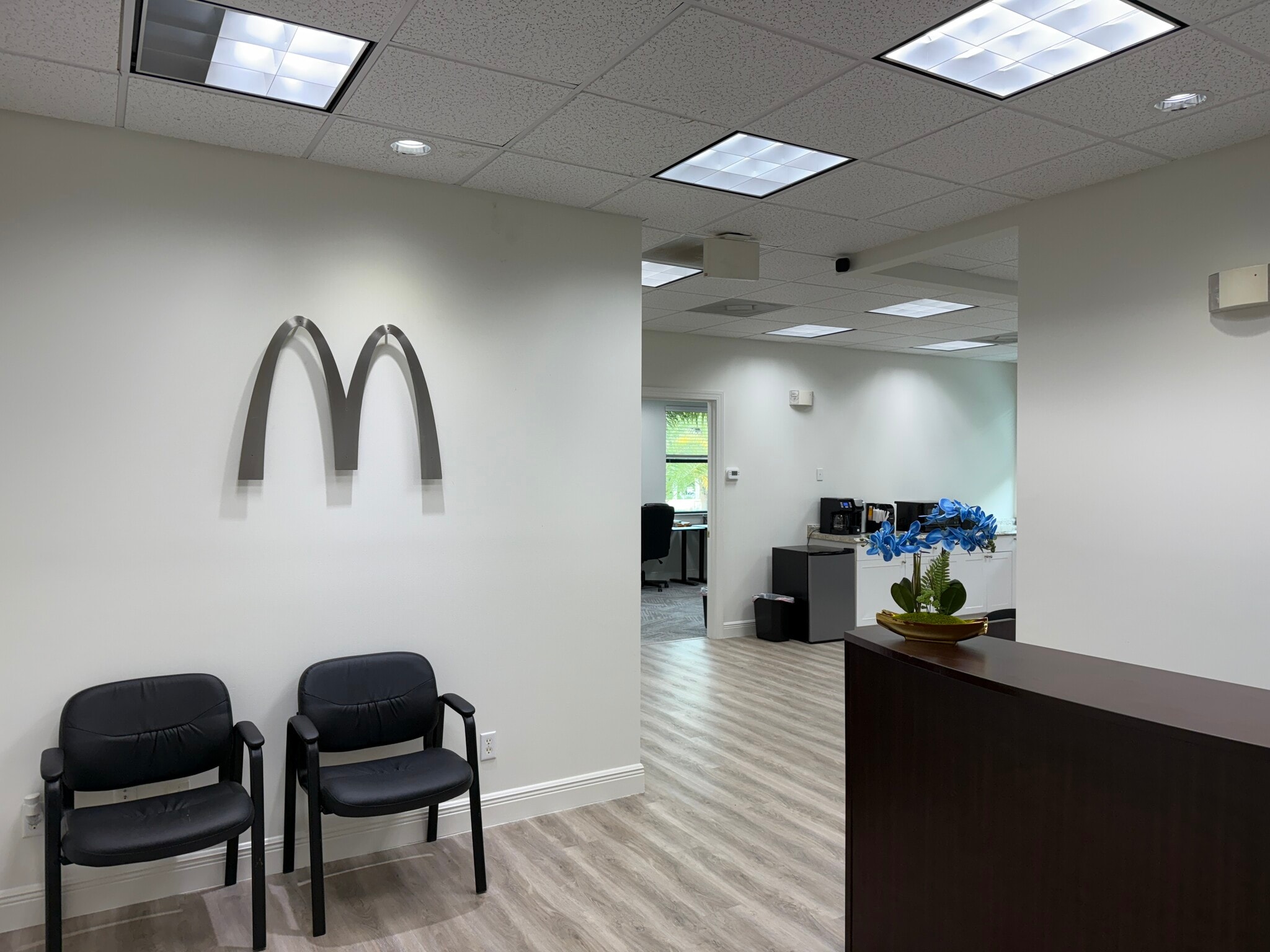 9696 Bonita Beach Rd, Bonita Springs, FL for lease Interior Photo- Image 1 of 9