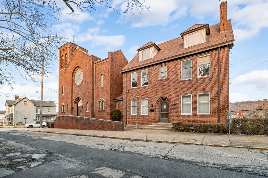 105 S 5th St, Duquesne, PA à vendre - Photo du bâtiment - Image 2 de 49