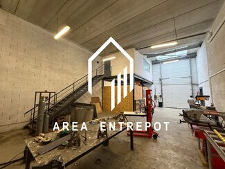 Plus de détails pour Local d'activités à louer