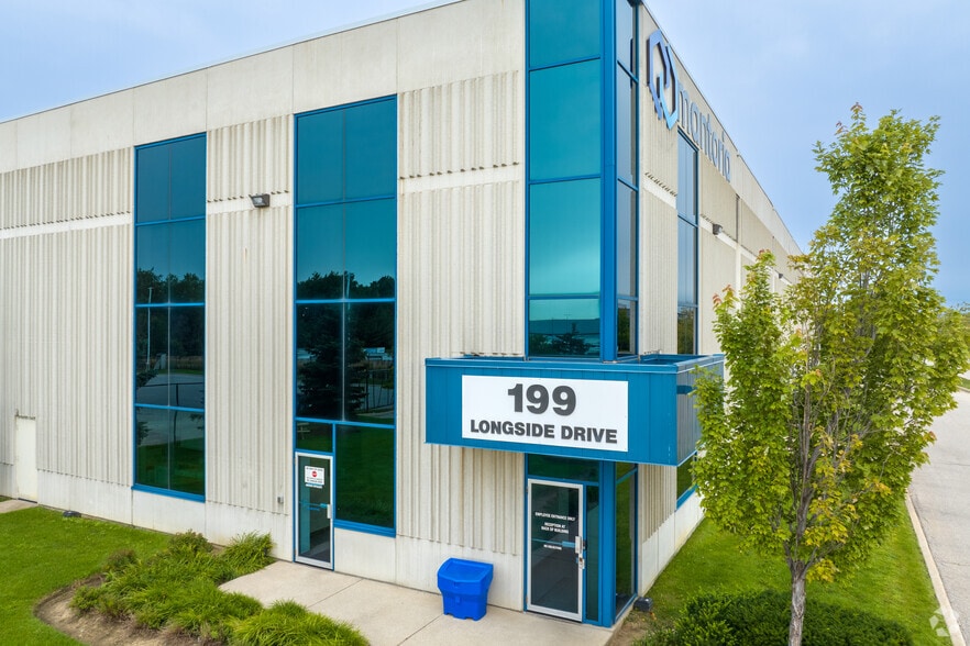 199 Longside Dr, Mississauga, ON à louer - Photo du bâtiment - Image 3 de 4