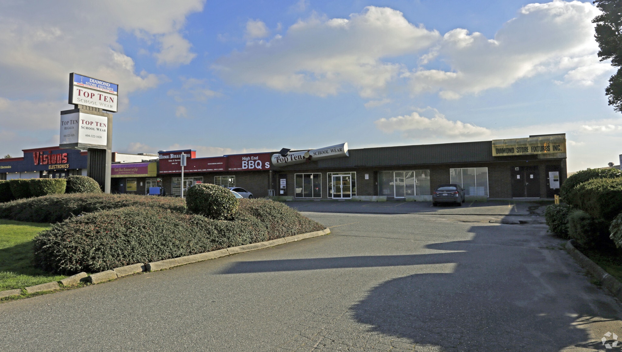 1624-1652 Marine Dr SE, Vancouver, BC for lease Primary Photo- Image 1 of 9
