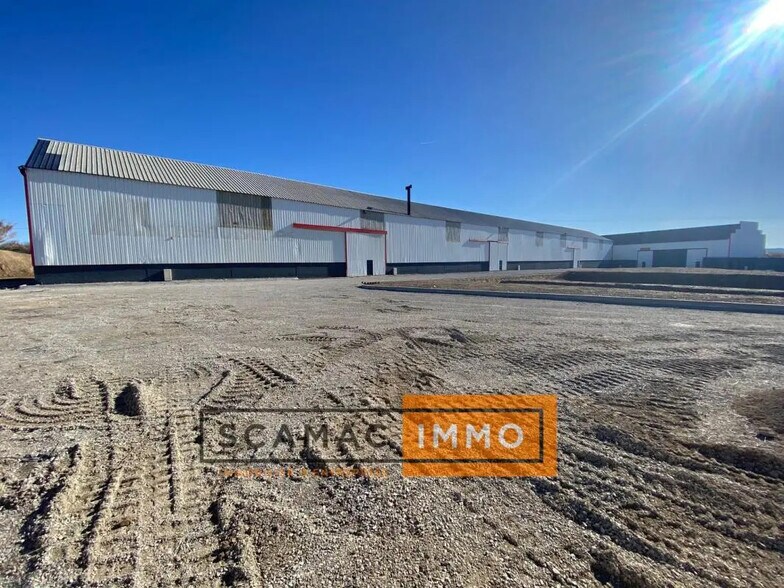 Flex dans Manosque à louer - Photo du bâtiment - Image 2 de 4