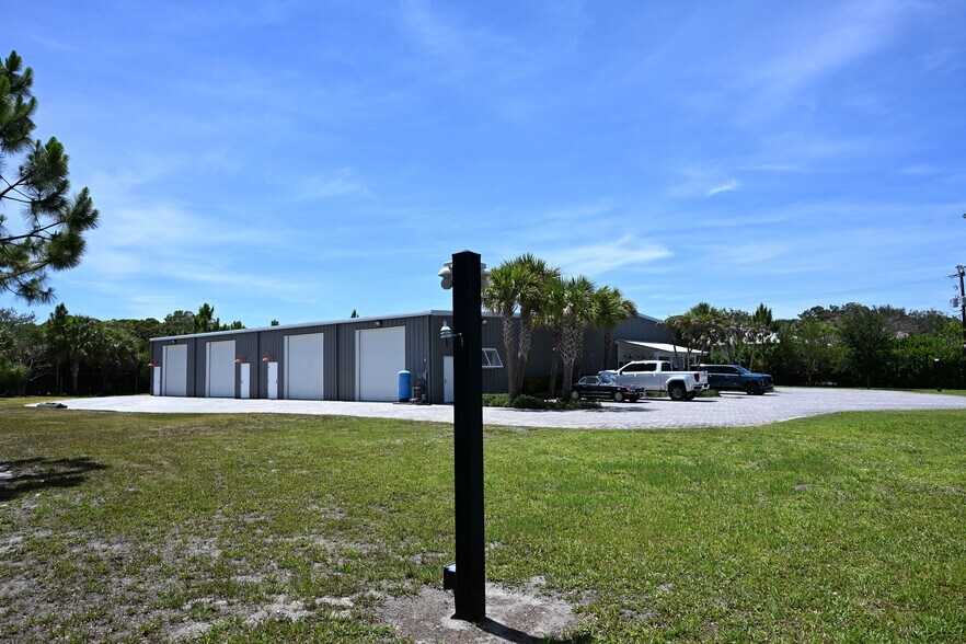 11950 SE Shell Ave, Hobe Sound, FL à louer - Photo du bâtiment - Image 2 de 14