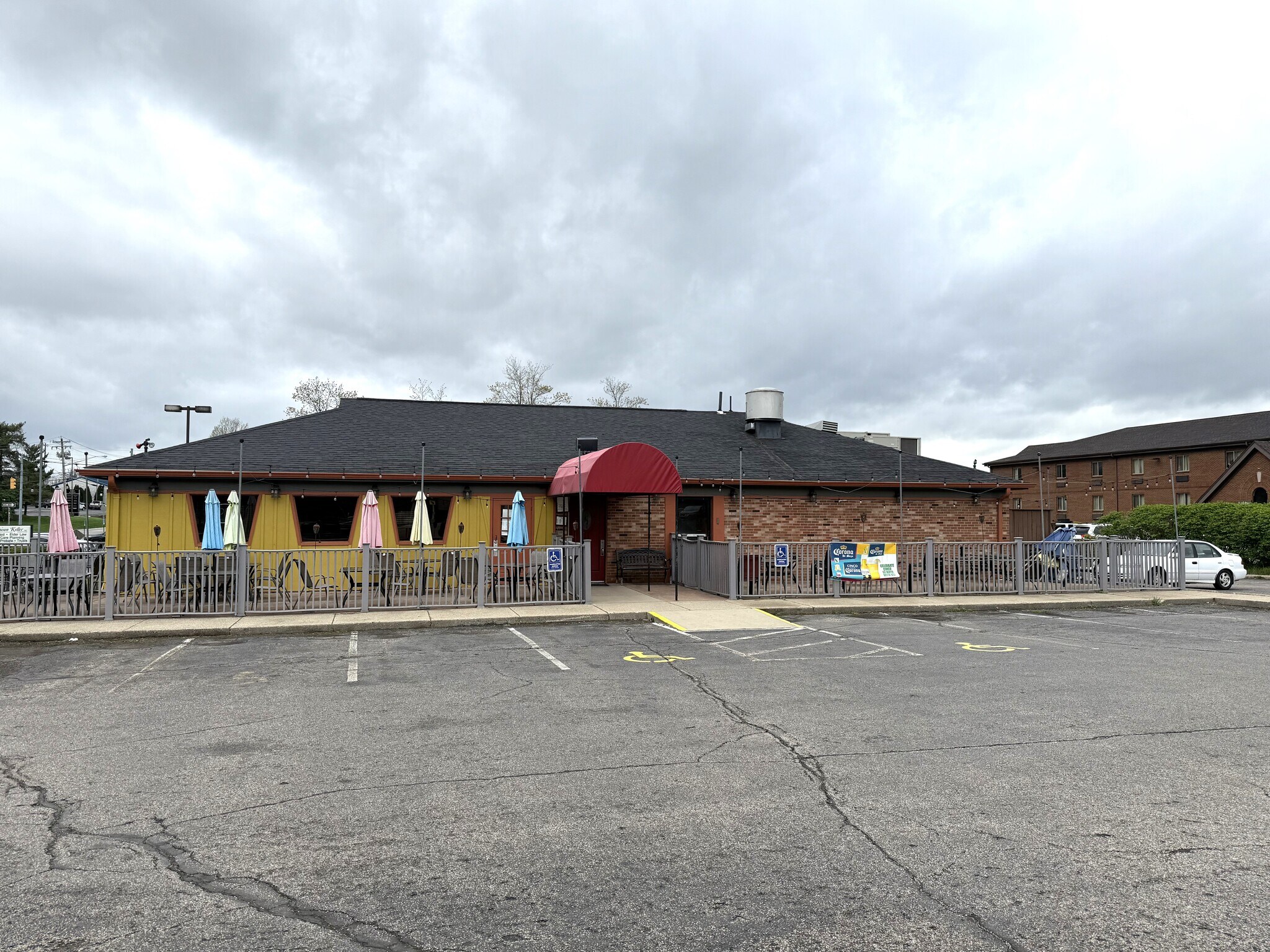 4270 Hunt Rd, Cincinnati, OH à vendre Photo du bâtiment- Image 1 de 5