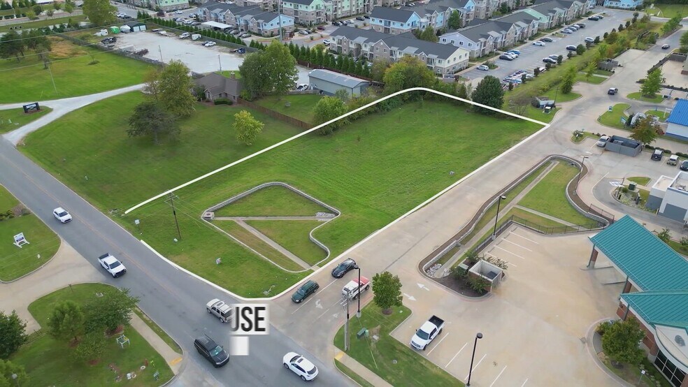 101 Greenhouse Rd, Centerton, AR à vendre - Vidéo sur l’inscription commerciale - Image 2 de 29