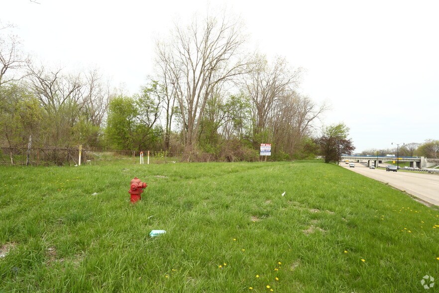 Telegraph Rd, Taylor, MI à vendre - Photo principale - Image 1 de 1