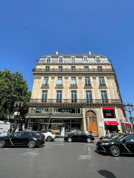 4 Place De L'Opera, Paris for lease - Building Photo - Image 2 of 11
