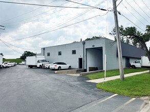 701 N Michigan Ave, Villa Park, IL for lease Interior Photo- Image 2 of 7