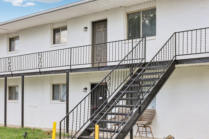 1200 WH Davis Dr, Nashville, TN à vendre - Photo du bâtiment - Image 2 de 41