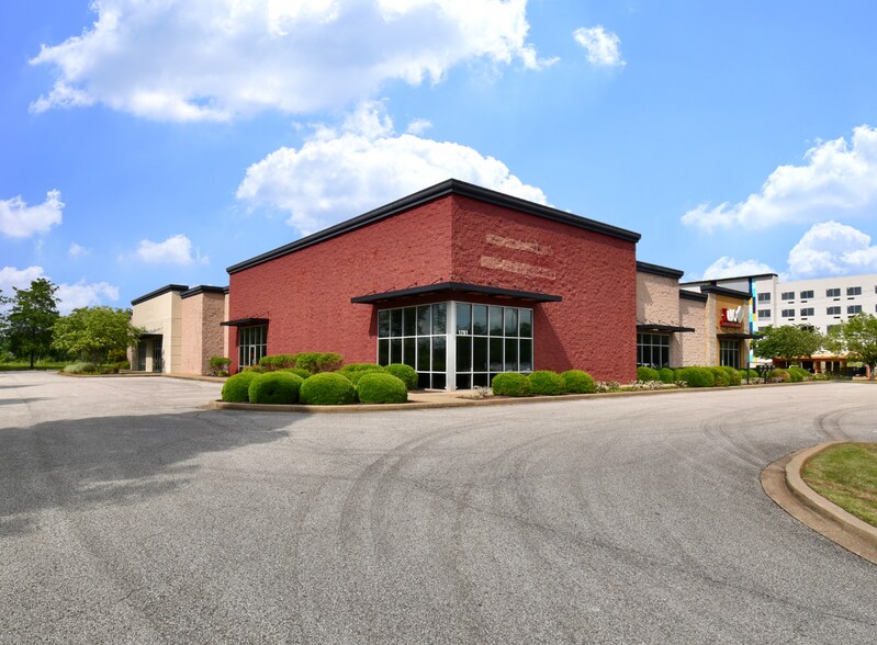 1721-1751 Vann Dr, Jackson, TN for lease - Building Photo - Image 1 of 30