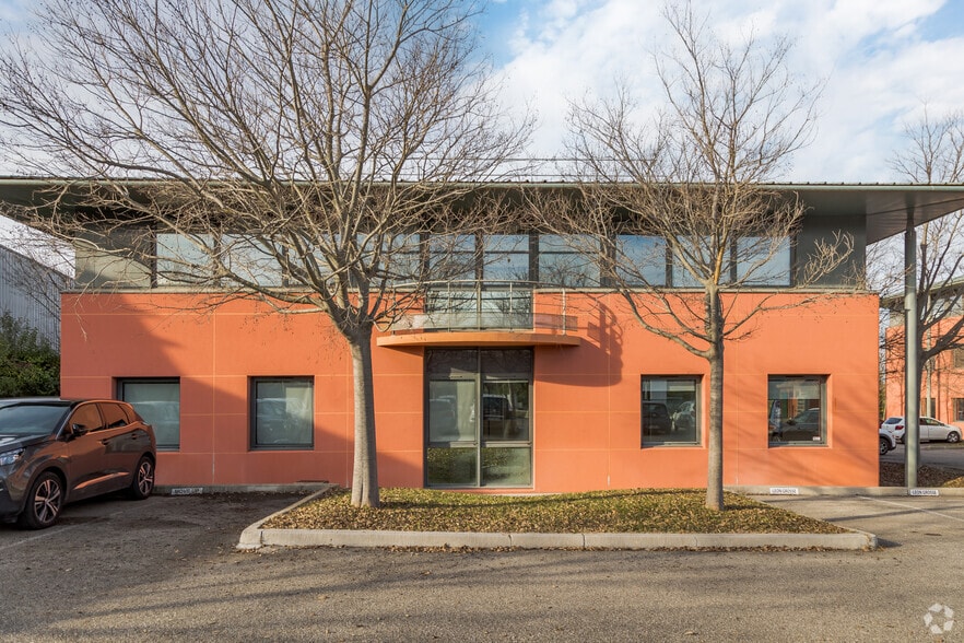 155 Rue Paul Langevin, Aix-en-Provence for lease - Building Photo - Image 2 of 3