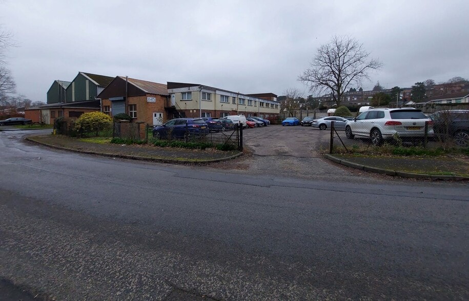 Brynberth Industrial Estate, Rhayader for sale - Building Photo - Image 2 of 5