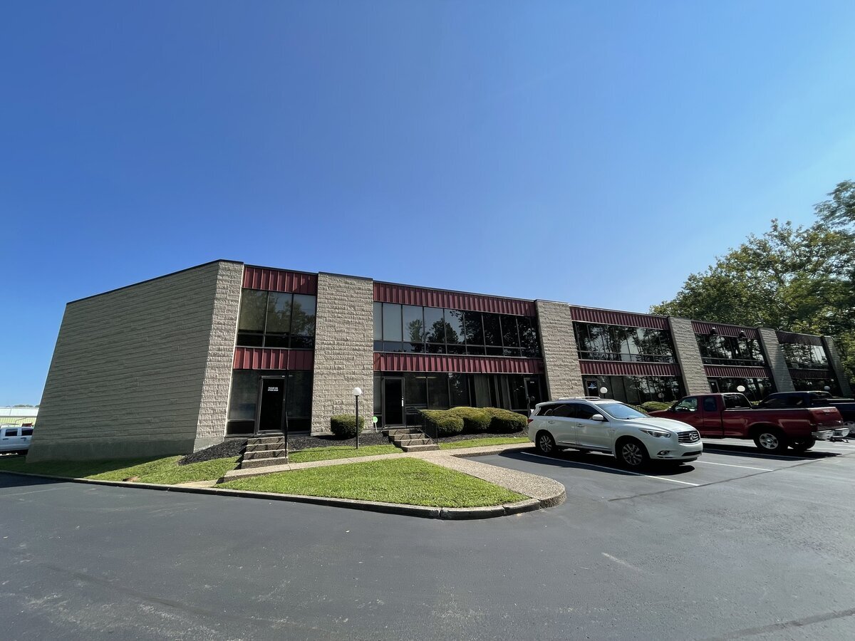 2516-2543 Data Dr, Louisville, KY for lease Building Photo- Image 1 of 8