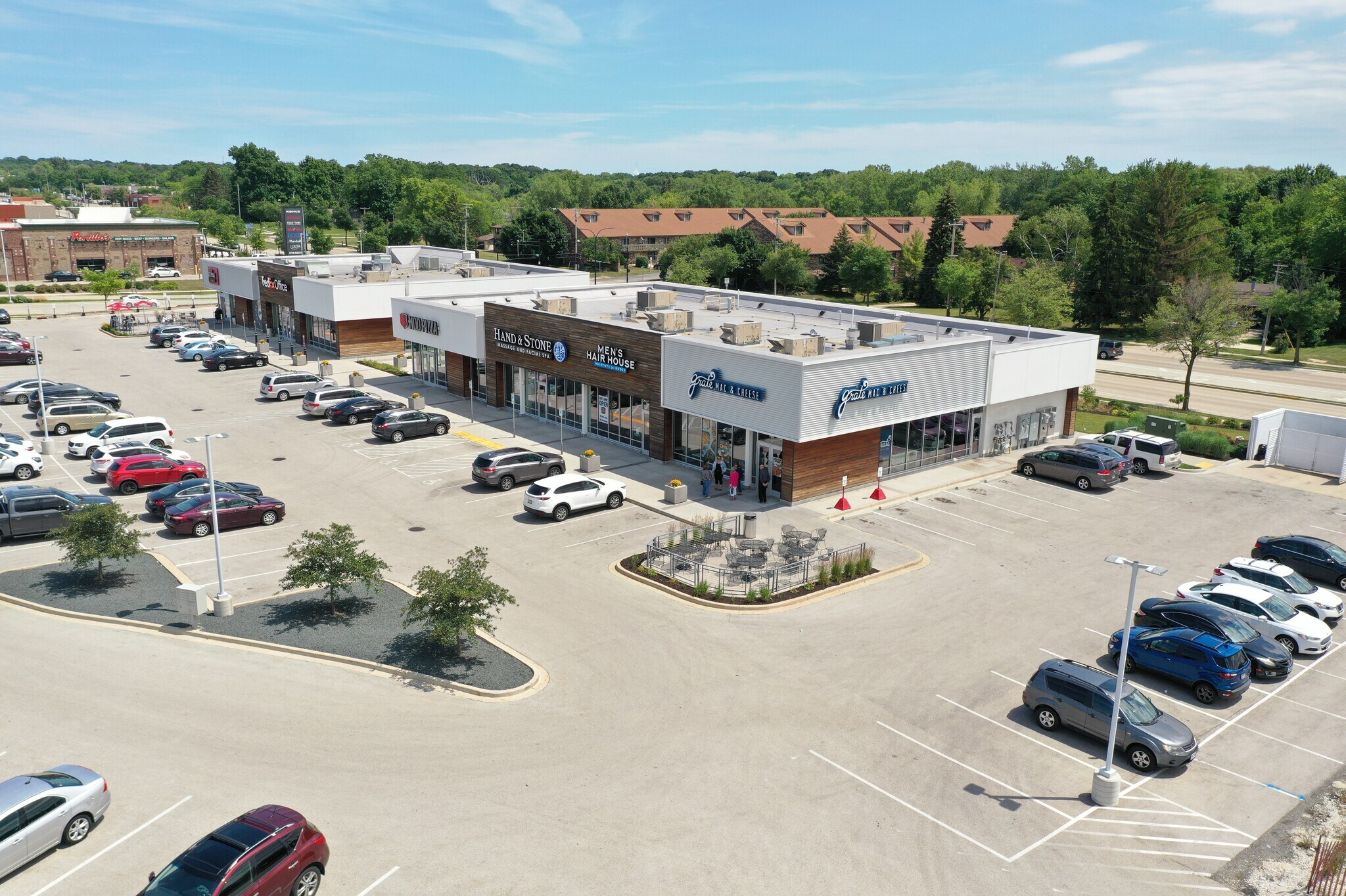 8775-8871 West Sura Ln, Greenfield, WI à vendre Photo principale- Image 1 de 1