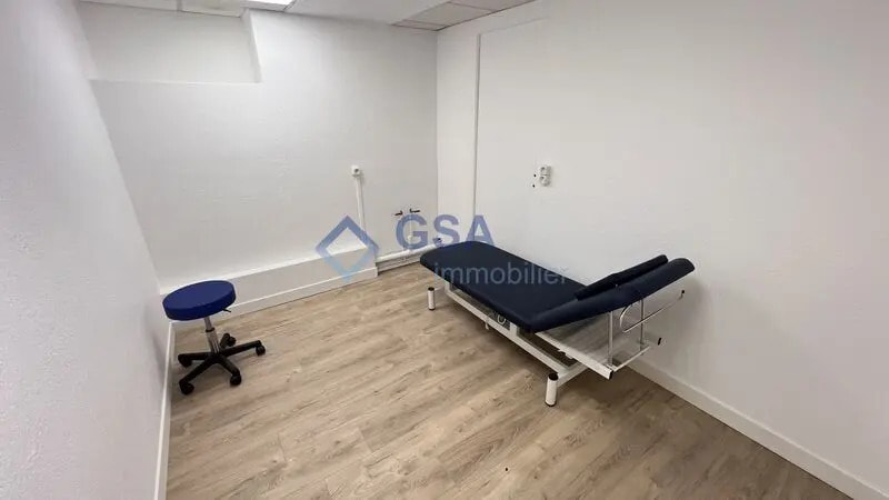 Bureau dans Melun à vendre - Photo intérieure - Image 3 de 7