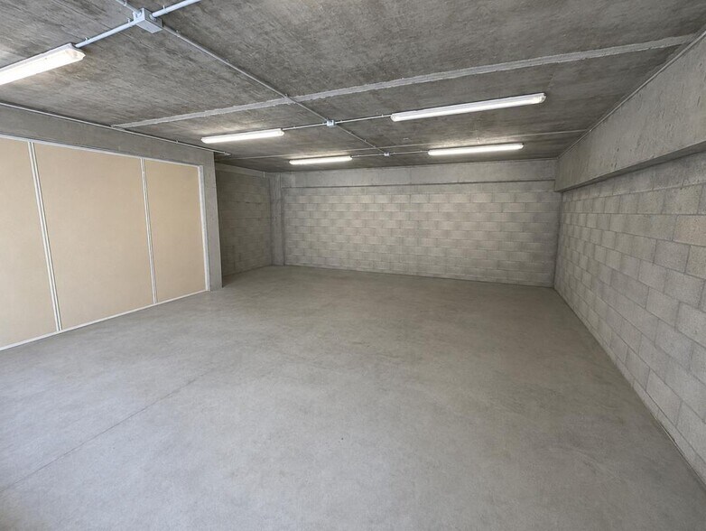 Retail in Puget Sur Argens for sale - Interior Photo - Image 2 of 6