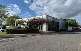 Flanders Rd, Southampton for lease Building Photo- Image 2 of 4