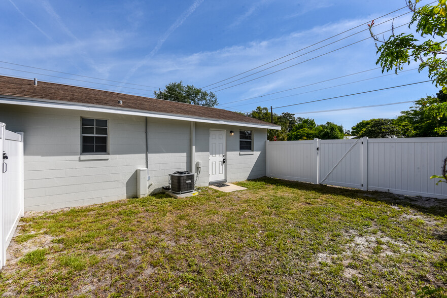 406 Oak St, Port Orange, FL à vendre - Photo du bâtiment - Image 2 de 35