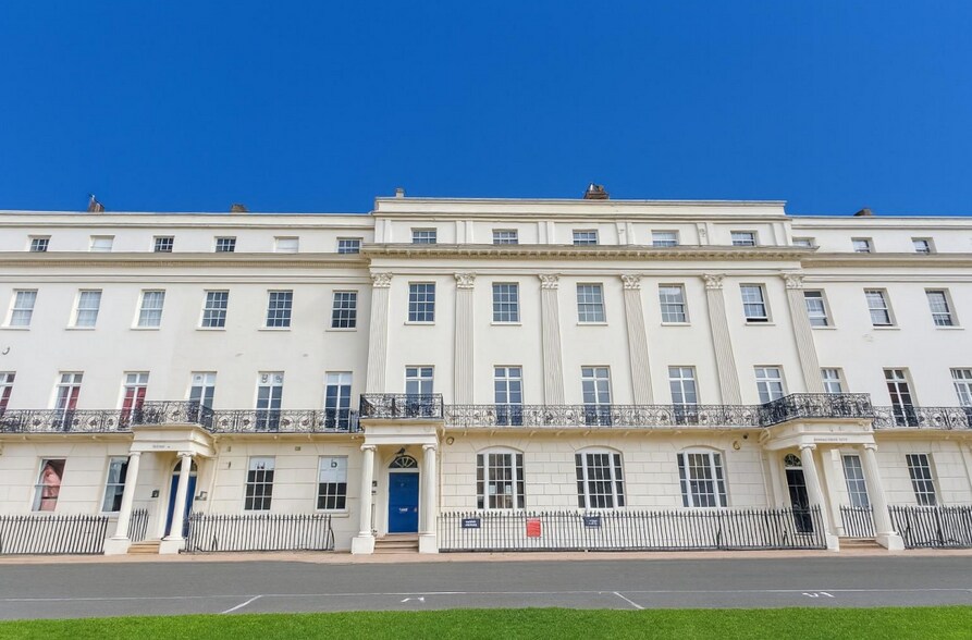 17 Waterloo Pl, Leamington Spa à louer - Photo du bâtiment - Image 2 de 4