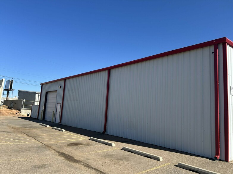 1909 SE 11th Ave, Amarillo, TX à louer - Photo du bâtiment - Image 2 de 6