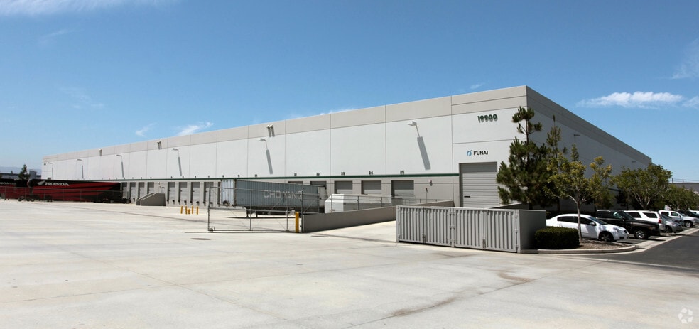 19900 Van Ness Ave, Torrance, CA for lease - Building Photo - Image 2 of 9