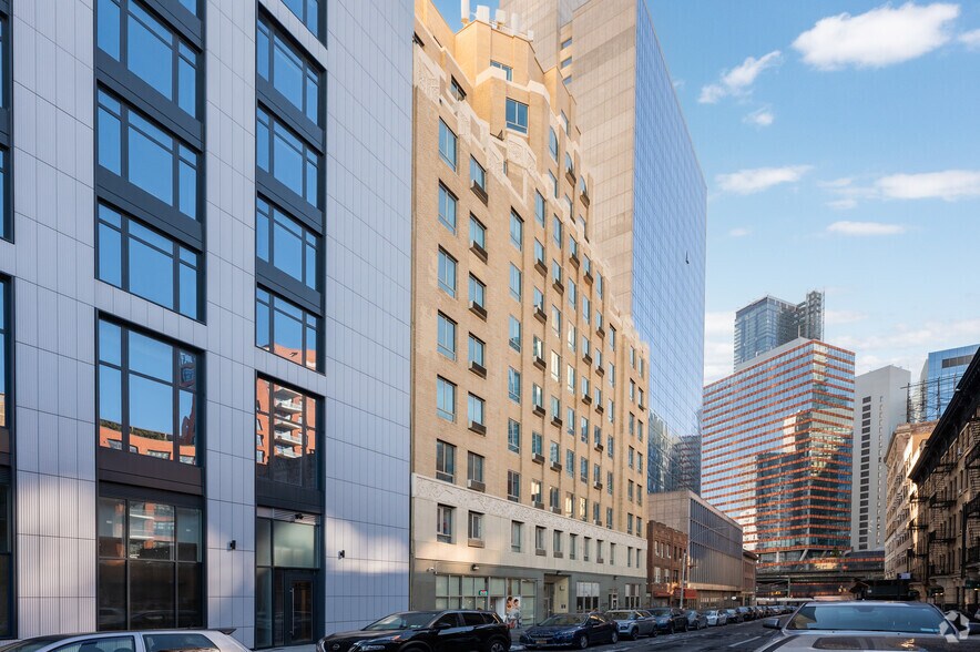 29-28 41st Ave, Long Island City, NY à louer - Photo principale - Image 1 de 8